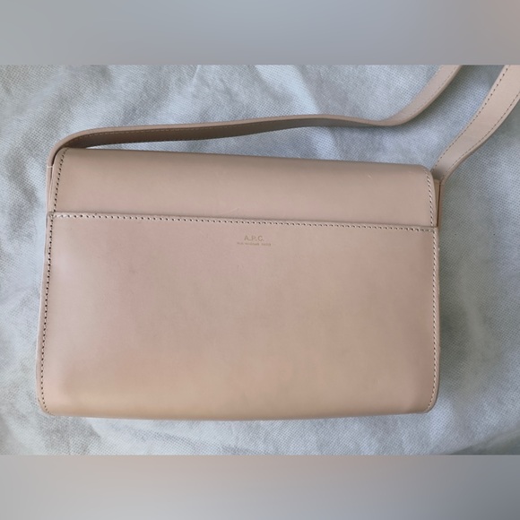 VGUC A.P.C. Greenwich Leather Crossbody Shoulder Bag in Pale Pink - Picture 2 of 16